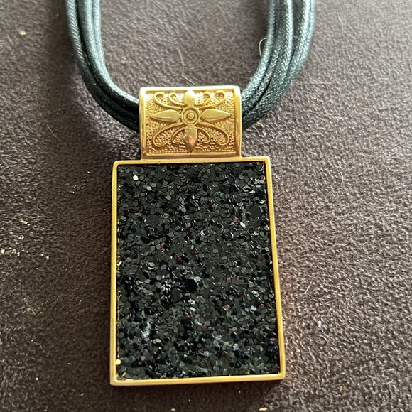 Leather necklace - Picture 2 of 2